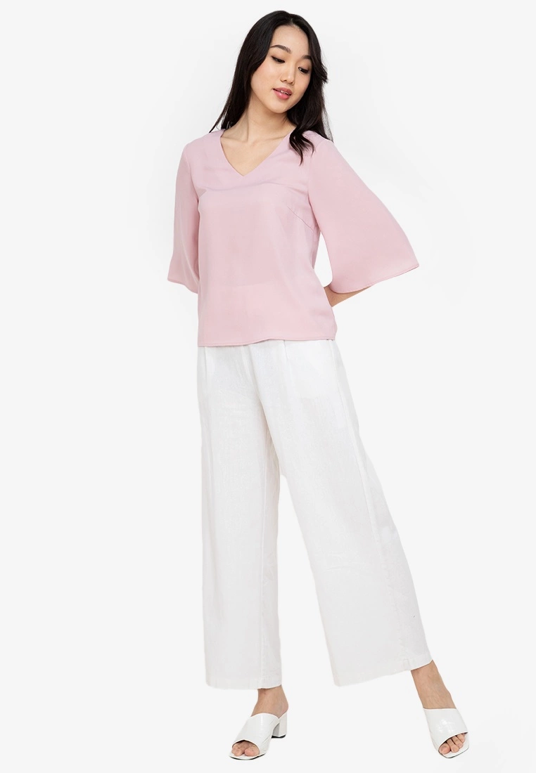 ZALORA BASICS V Neck Batwing Sleeves Blouse - Billede 4