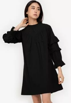 ZALORA BASICS Tiered Sleeve Mini Dress