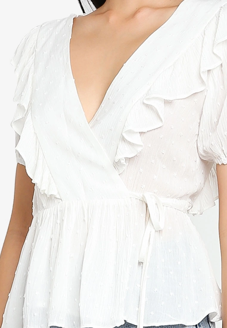 ZALORA BASICS Ruffle Detail Wrap Top - Billede 3