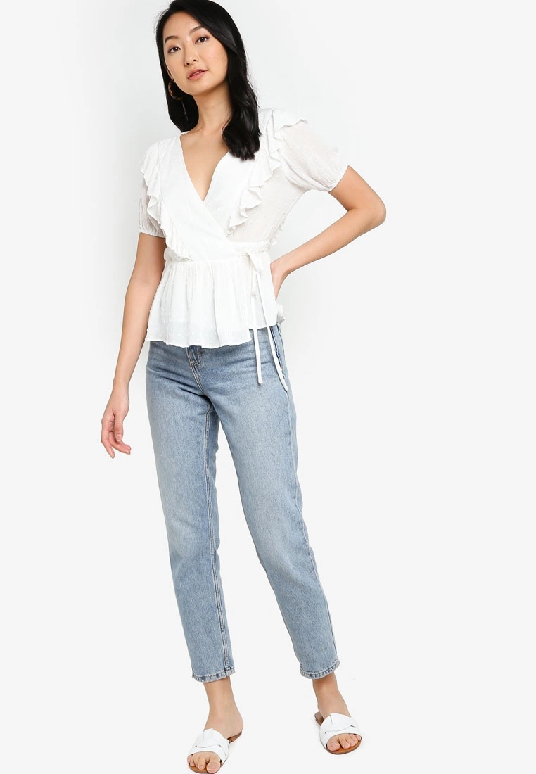 ZALORA BASICS Ruffle Detail Wrap Top - Billede 4