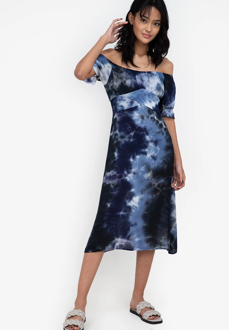 ZALORA BASICS Off Shoulder Sweetheart Midi Dress