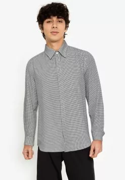 ZALORA BASICS Classic Collar Shirt